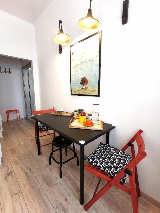 Room Bueno Eger Luaran gambar